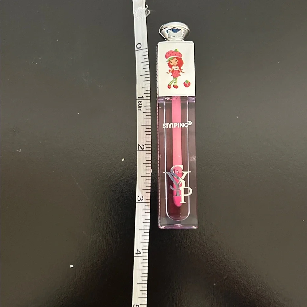 Strawberry Shortcake Light Pink Lip Oil